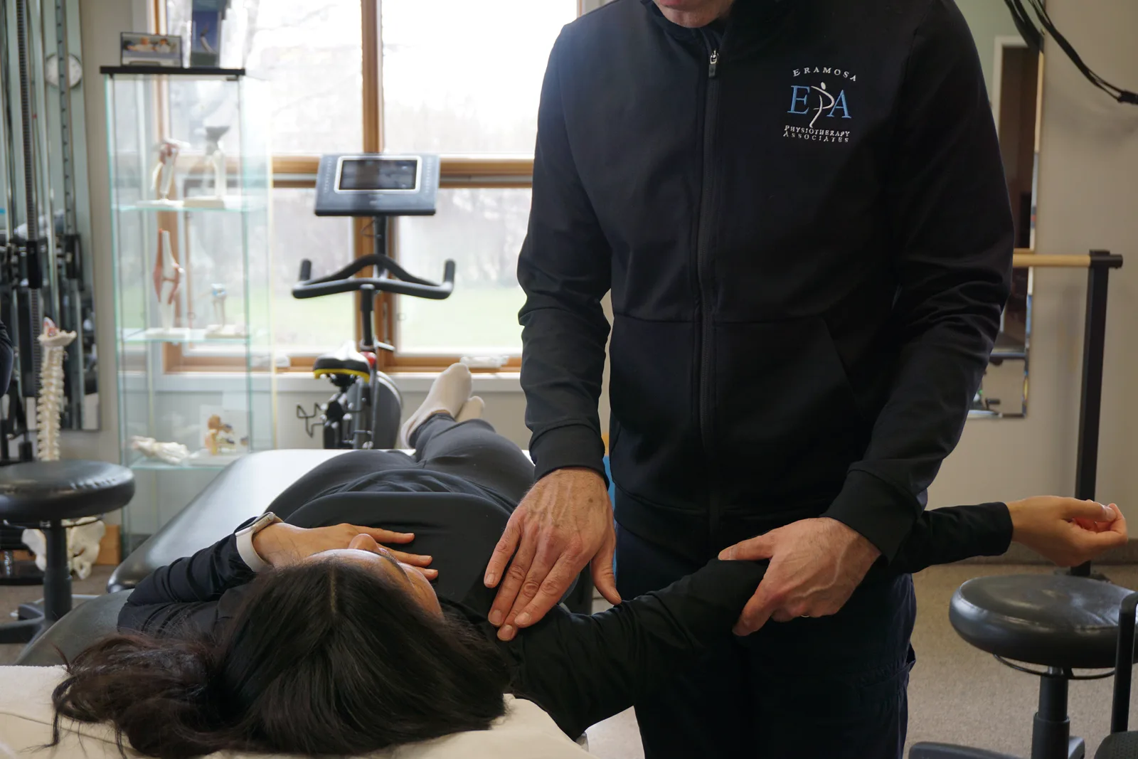 Shoulder Pain Treatment 1 – physiotherapy services at Eramosa Physiotherapy Associates, Elora